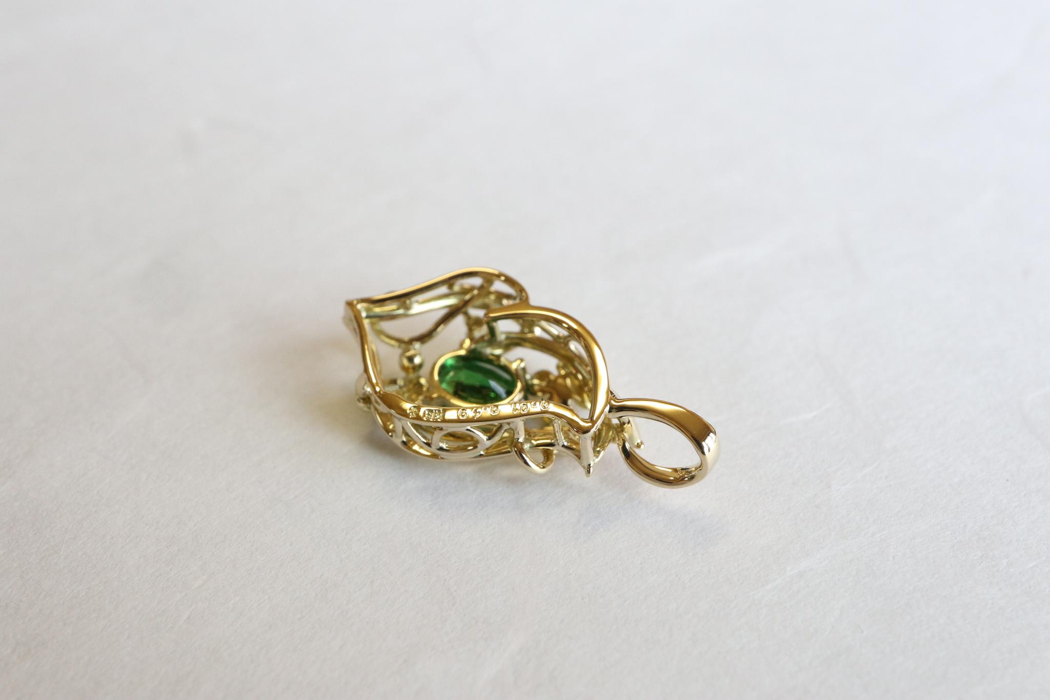 グリーンガーネット「Little Garden」　ペンダントトップ１８金イエローゴールド　ダイヤモンド入り | 19枚目