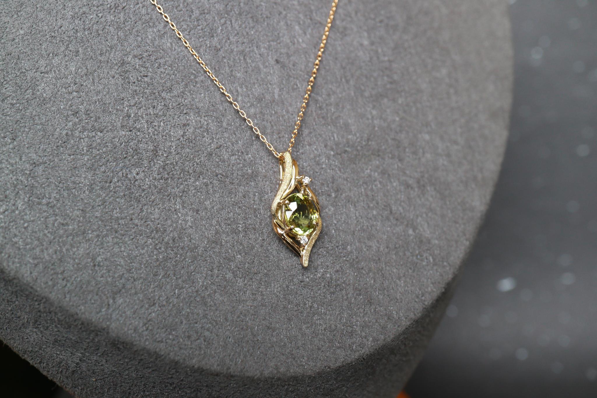 クリソベリル１カラットアップ　スターダスト梨地　森羅スタンダードペンダントトップ１８金イエローゴールド　ダイヤモンド入り | 3枚目