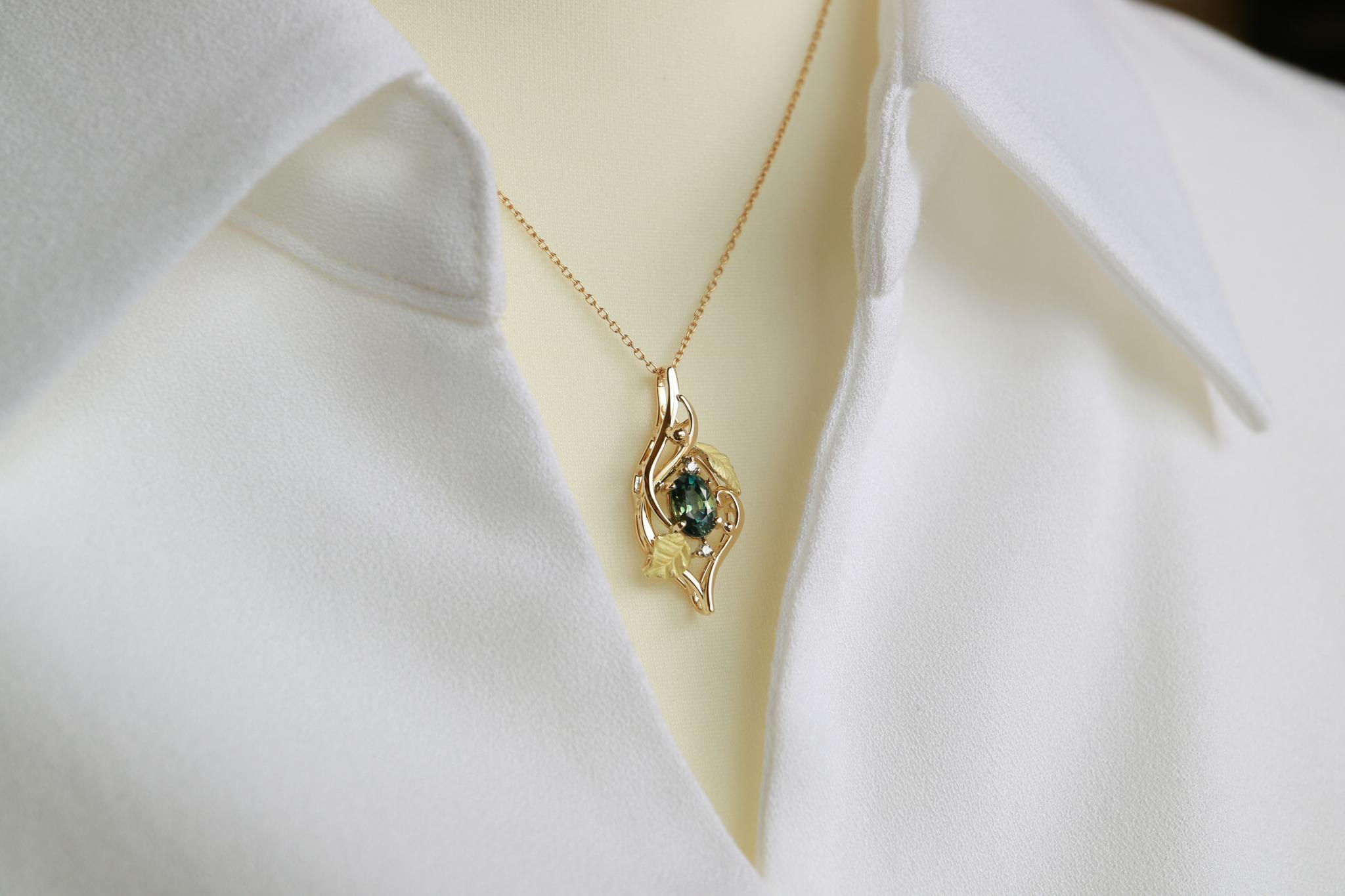 ティールサファイア　リーフデザイン　ペンダントトップ１８金イエローゴールド　ダイヤモンド入り | 5枚目