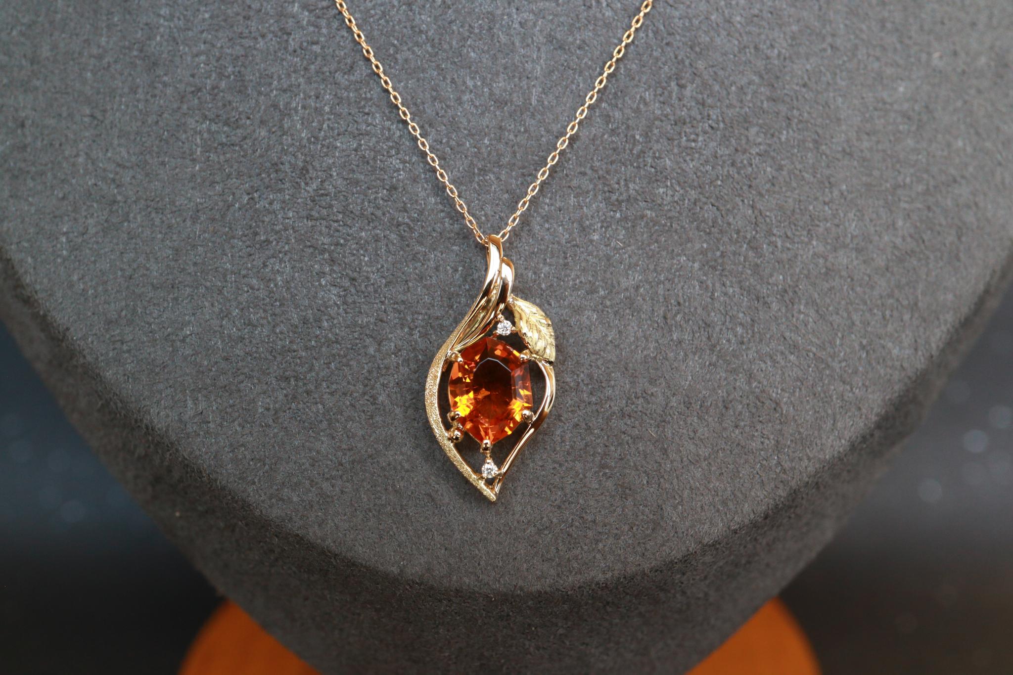 シトリン　森羅スタンダード　スターダスト梨地　リーフアクセント　ペンダントトップ１８金イエローゴールド　ダイヤモンド入り | 2枚目