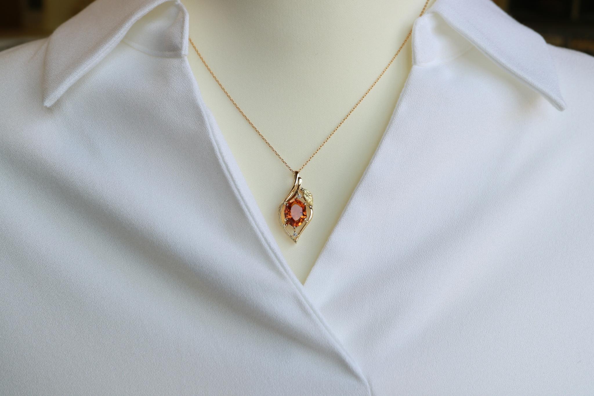 シトリン　森羅スタンダード　スターダスト梨地　リーフアクセント　ペンダントトップ１８金イエローゴールド　ダイヤモンド入り | 5枚目