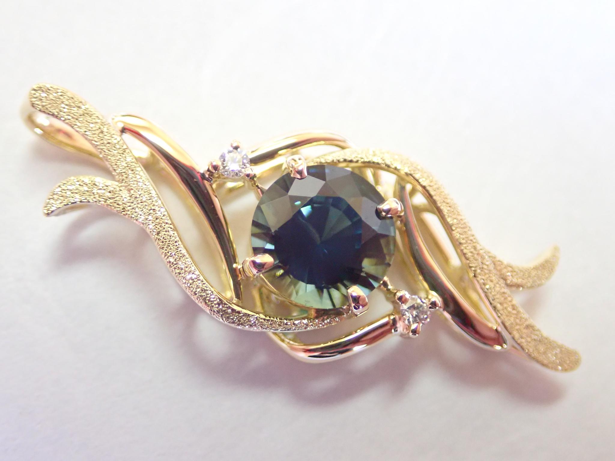 サファイア（ティールカラー）１カラットアップ　ソーティング付き　スターダスト梨地　ペンダントトップ１８金イエローゴールド | 12枚目