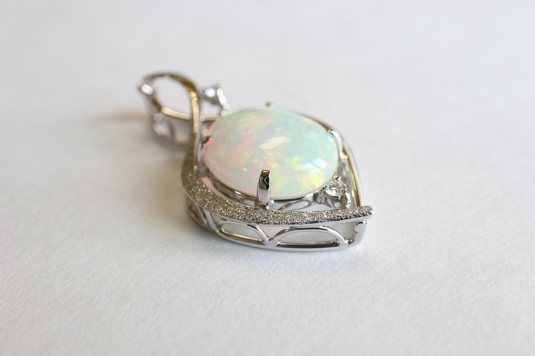 オパール　2カラットアップ　シンプルスターダスト梨地ペンダントトップ　プラチナ９００　ダイヤモンド入り | 10枚目