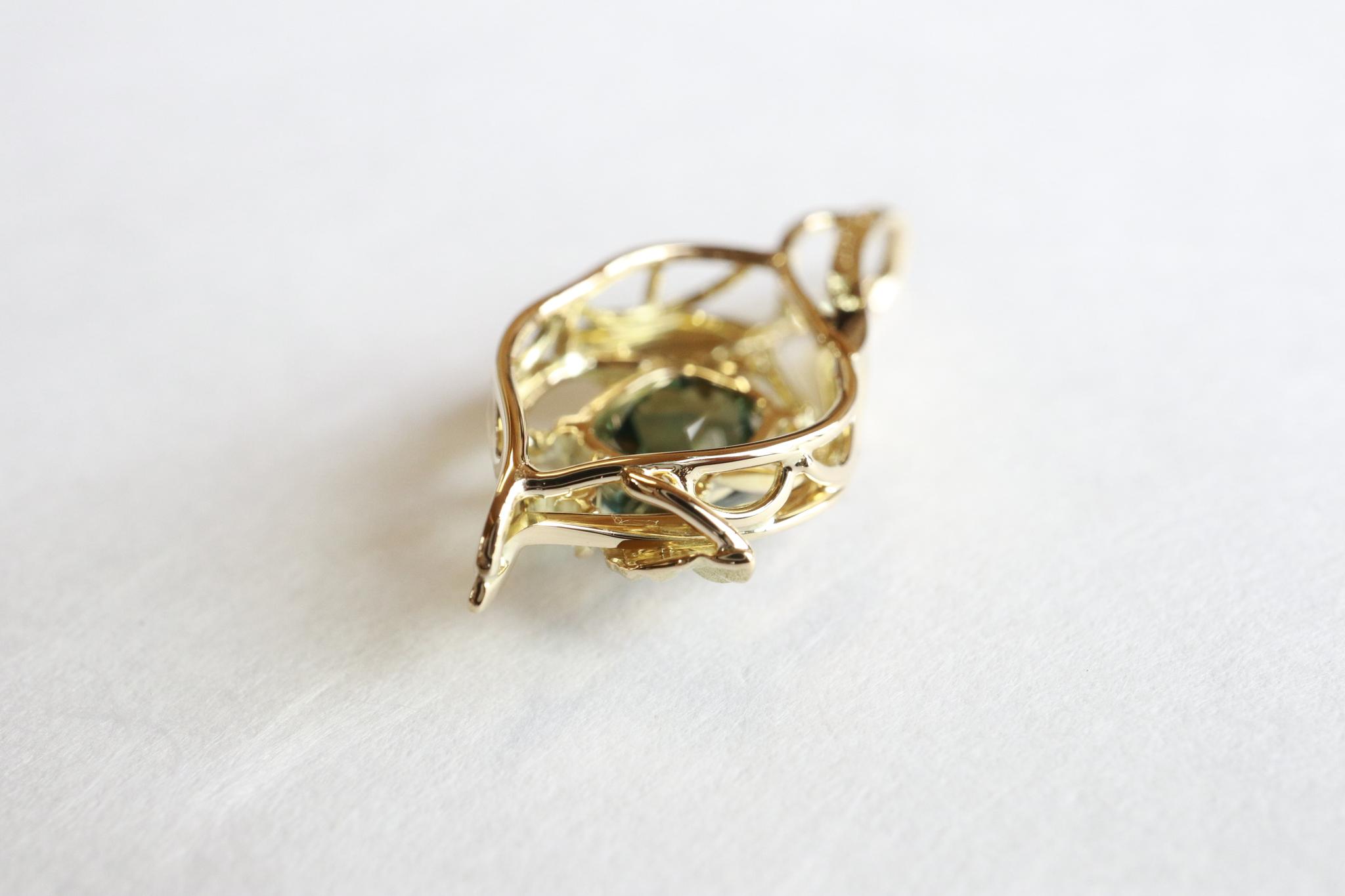 サファイア ティールカラー（通常ー加熱）　リーフデザインペンダントトップ１８金イエローゴールド　ダイヤモンド入り | 18枚目