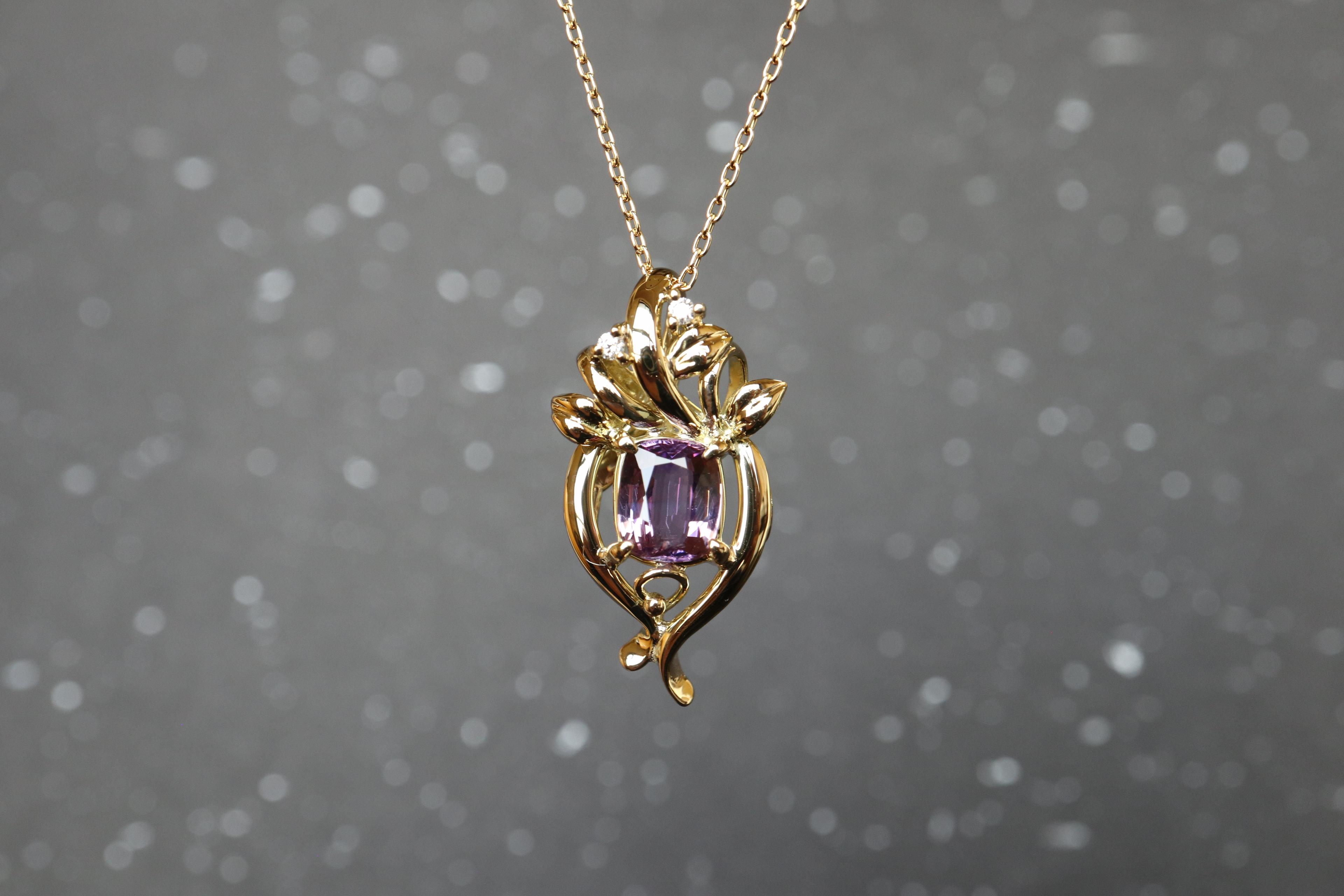 パープルゾイサイト（ソーティングあり）　ティアラデザインペンダントトップ１８金イエローゴールド　ダイヤモンド入り1枚目の画像