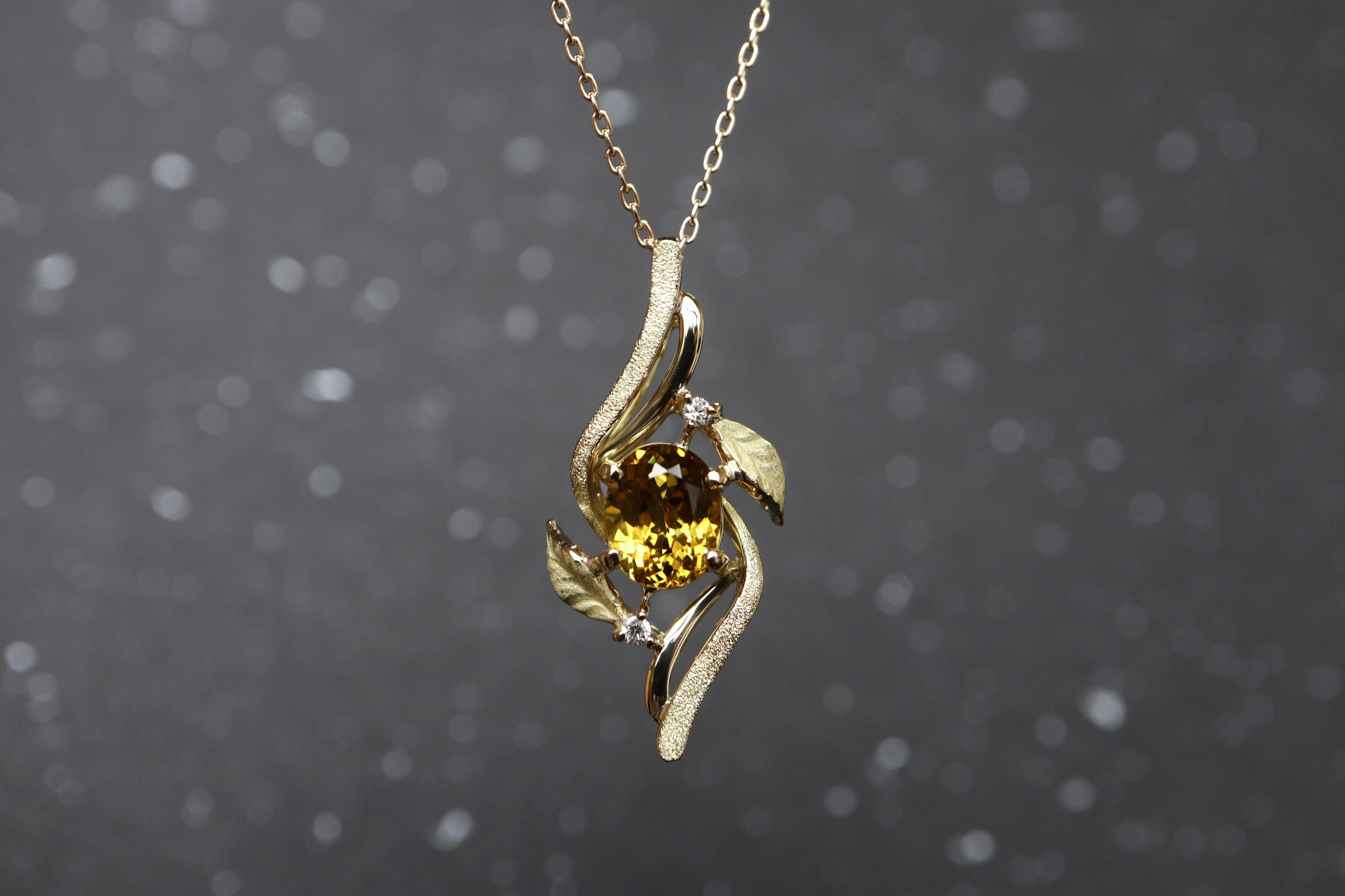 マリガーネット　スターダスト梨地　森羅スタンダード＋リーフ　ペンダントトップ１８金イエローゴールド