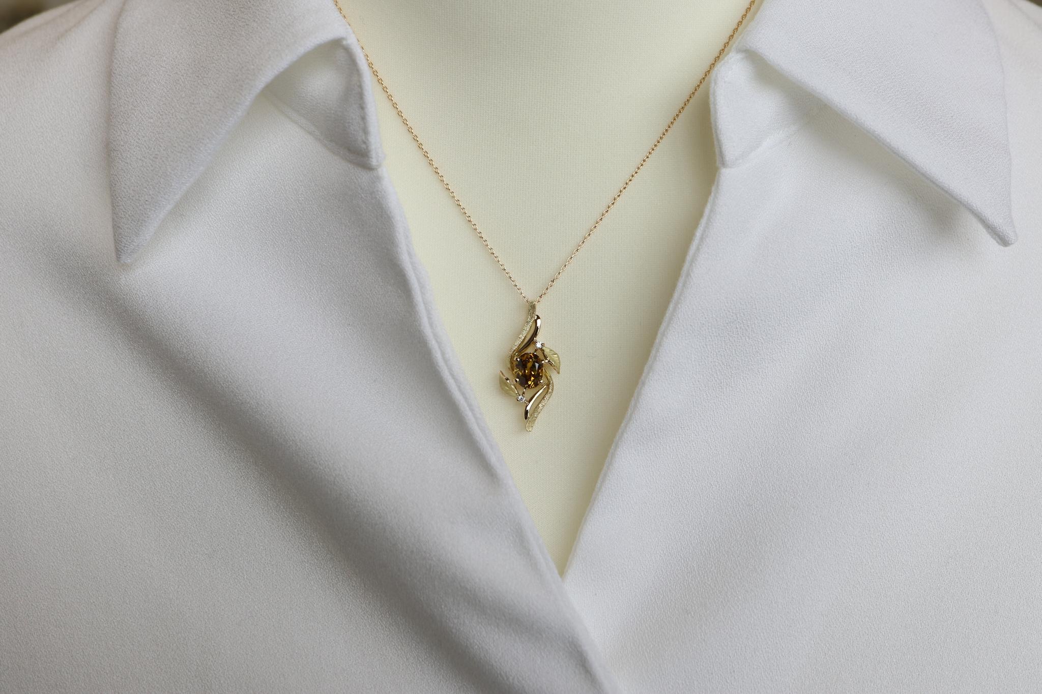 マリガーネット　スターダスト梨地　森羅スタンダード＋リーフ　ペンダントトップ１８金イエローゴールド | 5枚目