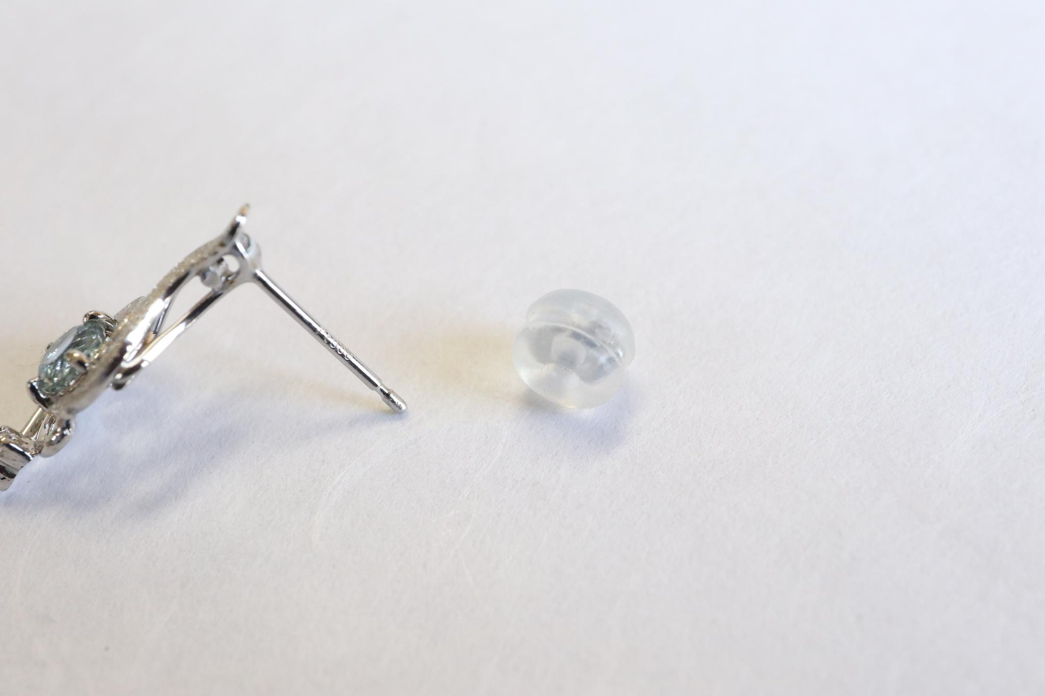 グランディディエライト「水の妖精(?)の幼生」 スターダスト梨地ピアス プラチナ900 ダイヤモンド入り | 11枚目