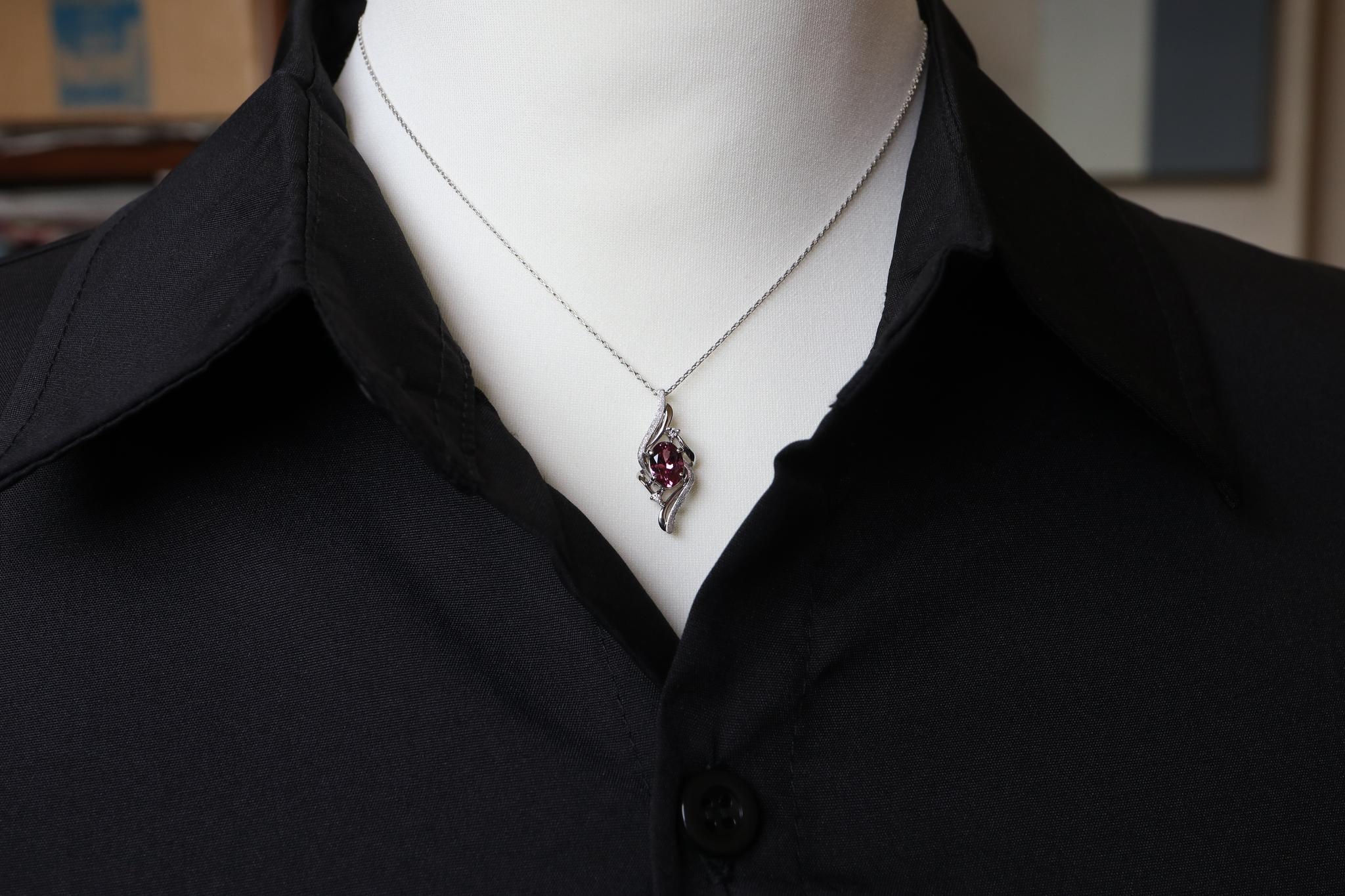 タンガガーネット シンプル「銀河」デザイン スターダスト梨地ペンダントトップ プラチナ900 ダイヤモンド入り | 7枚目