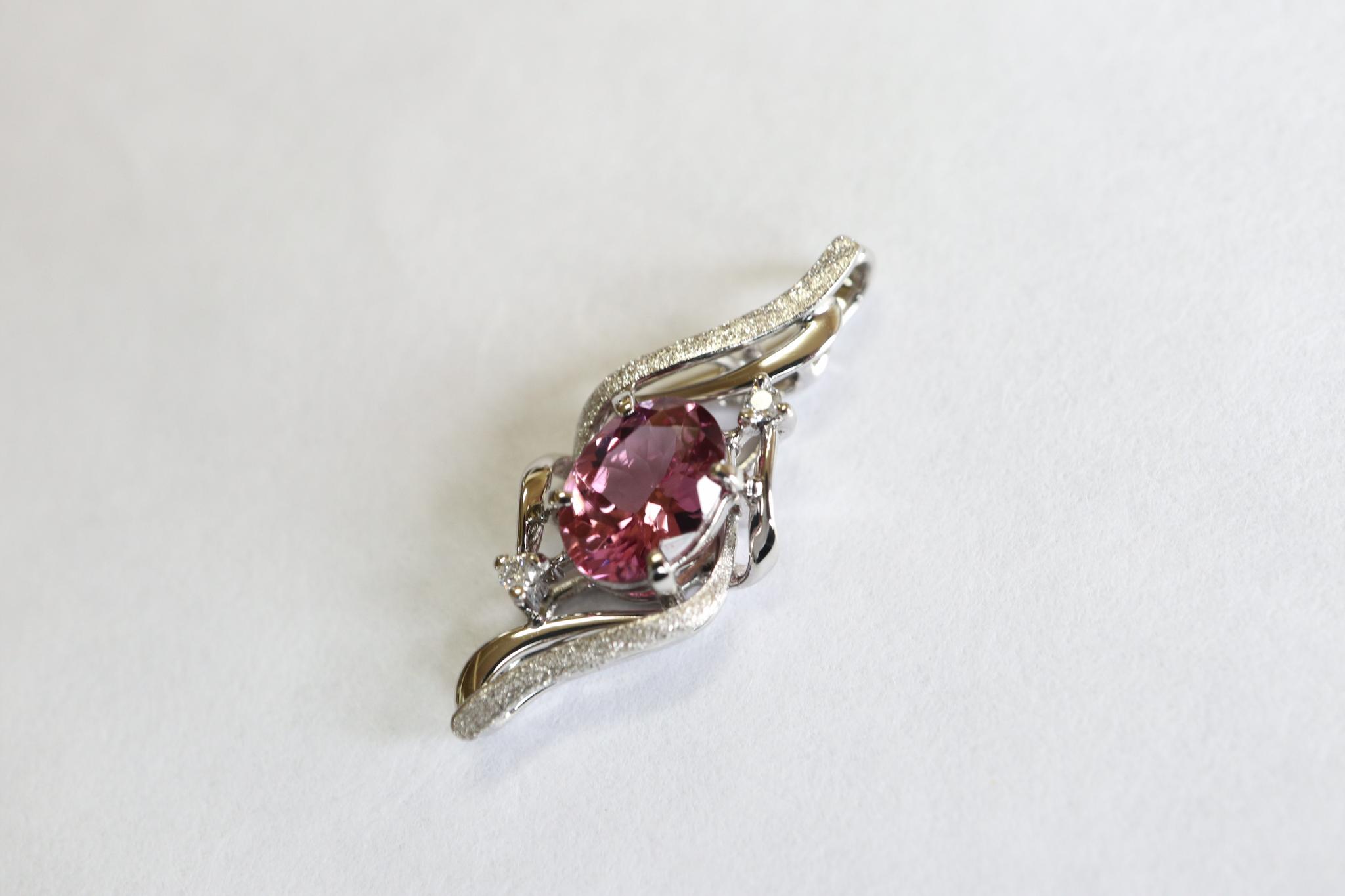 タンガガーネット シンプル「銀河」デザイン スターダスト梨地ペンダントトップ プラチナ900 ダイヤモンド入り | 9枚目