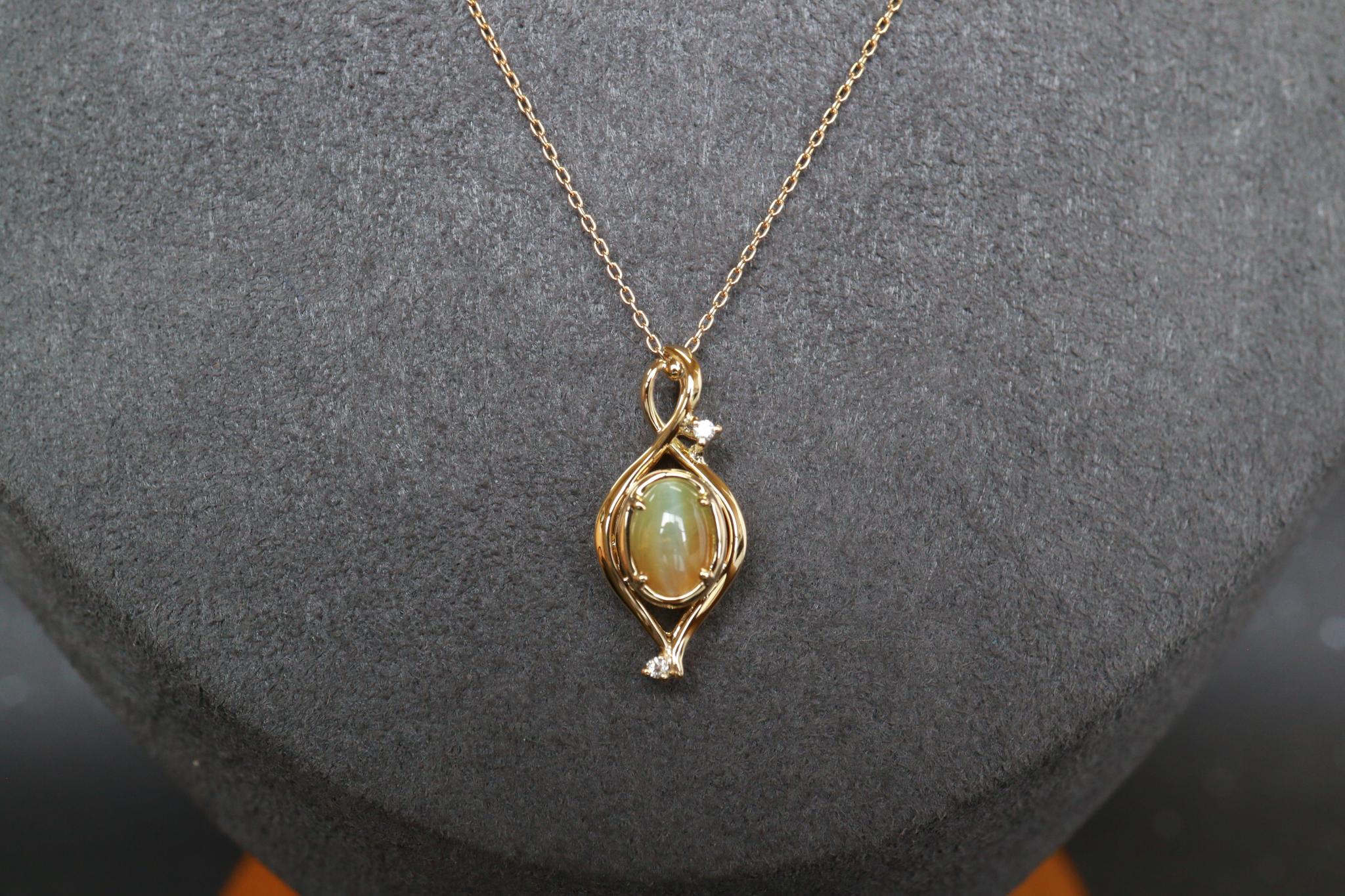 クリソベリルキャッツアイ 1カラットアップ リザーズアイ ペンダントトップ18金イエローゴールド ダイヤモンド入り | 2枚目